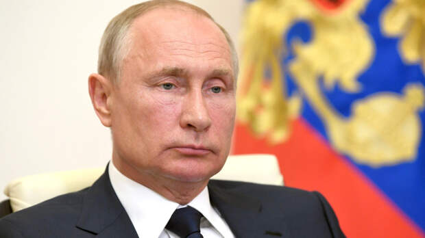 Путин подписал закон, по которому он сможет баллотироваться на пост президента РФ вновь