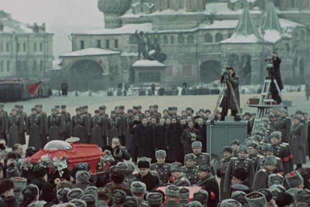 Венеция-2019: Хроника дряхлости - от похорон Сталина до шедевра Полански и слабого конкурса