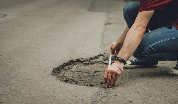 Мэрия Петрозаводска заявила о ничтожно малом объеме ямочного ремонта