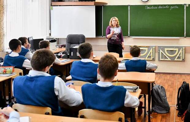 Было 10, стало 11, будет 12? В России могут увеличить школьное обучение еще на год