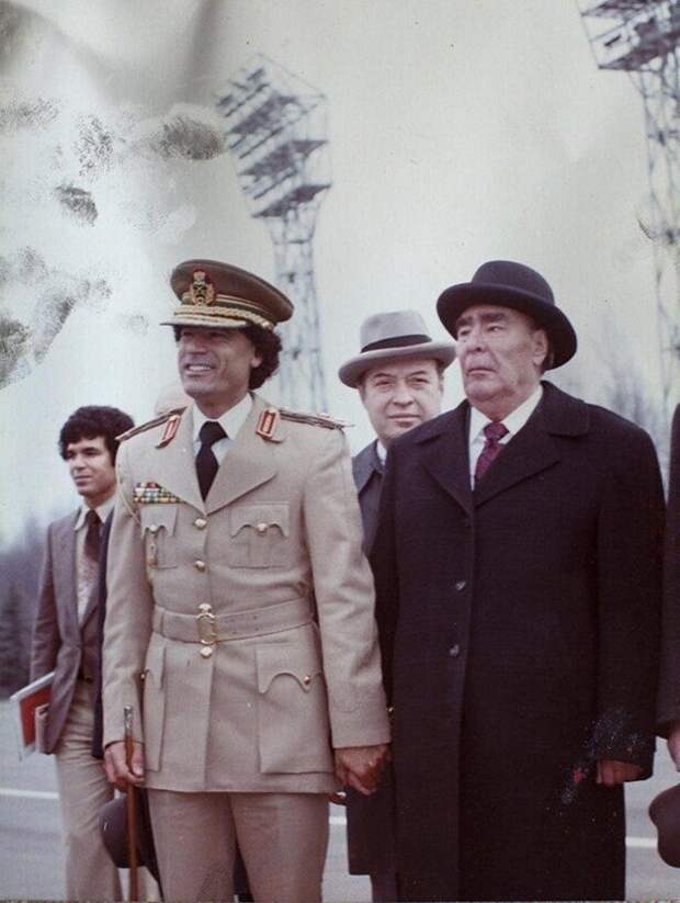 Встреча Брежнева с ещё довольно молодым ливийским лидером Каддафи, 1976 год