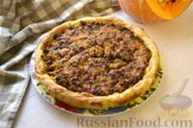 Фото к рецепту: Открытый картофельный пирог с тыквенно-мясной начинкой