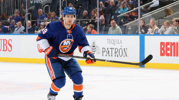 «Айлендерс» по буллитам победил «Чикаго», у Шабанова — ассист