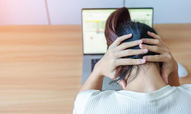 Почему появляется боль в затылке и как от нее избавиться: 5 простых приемов от невролога