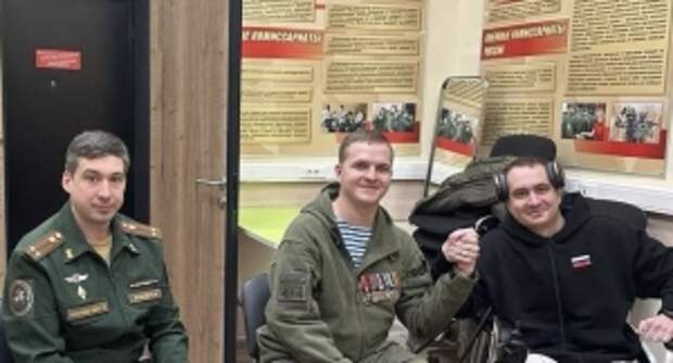 Представители Следственного комитета навестили раненых бойцов в НМИЦ ВМТ имени А.А. Вишневского