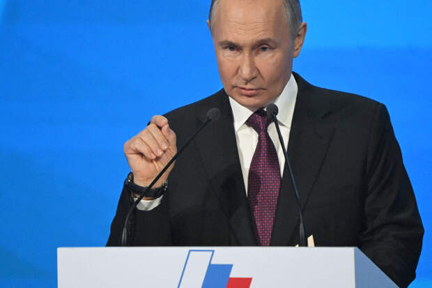 Путин: Украина была готова принять условия России о денацификации страны
