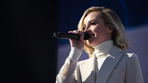 Эпатажный наряд Гагариной удивил зрителей