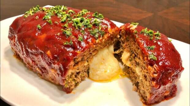Мясной рулет из фарша с сыром. \ Фото: google.com.
