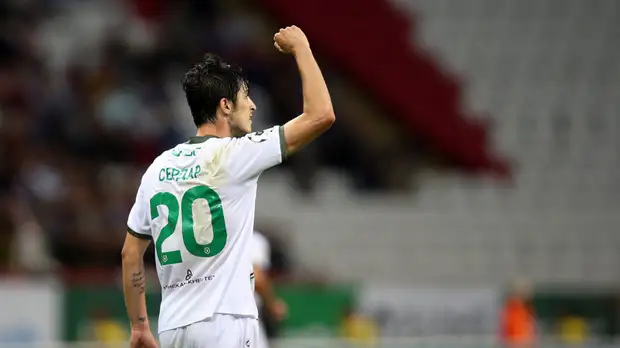 СМИ: Три европейских клуба интересуются Азмуном