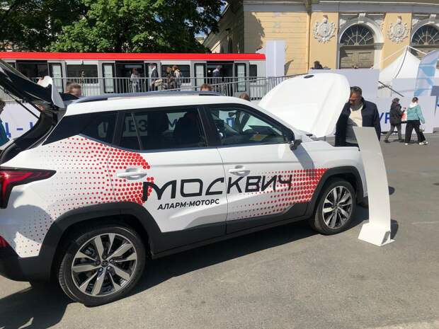 В Петербурге появились две новые модели "Москвич"