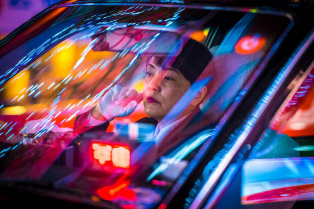Мир идеальных ночных таксистов Токио