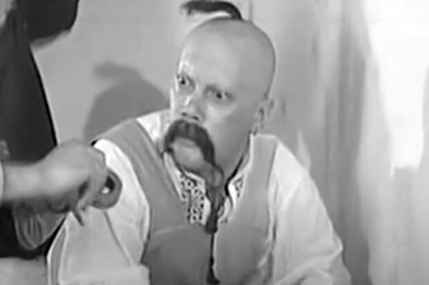 Телеведущая Бледанс заявила, что у комика Комарова была сердечная недостаточность