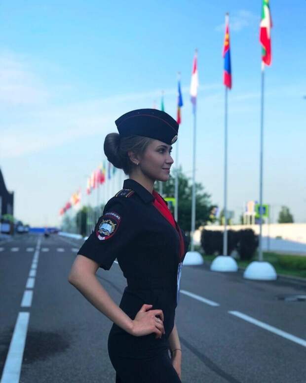 В форме