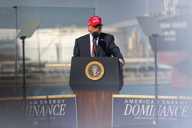 В Иране заявили о пересечении Трампом «очень опасной красной линии»