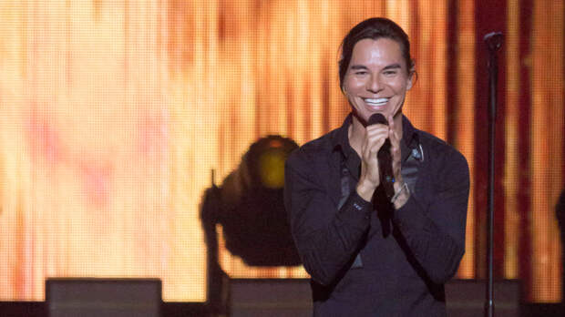 Хулио Иглесиаса обвинили в домогательствах