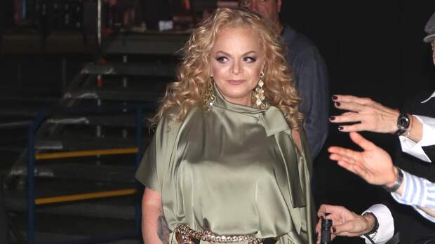 Адвокат Полины Лурье рассказала Super о планах на квартиру, которую та купила у Ларисы Долиной