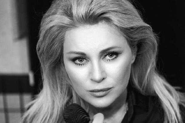 Певица Вика Цыганова: Анна Asti осталась в России ради денег