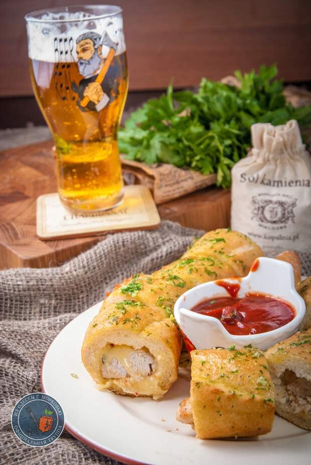 Багет с курицей, сыром и чесночным маслом кулинария, рецепт, длиннопост, еда, из Одессы с морковью, закуска, багет, пятничный тег моё