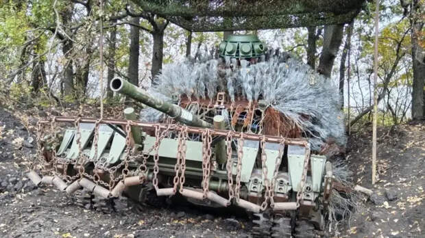 «Сначала были "черепахи", теперь – "одуванчики"»: Лондон недоволен защитой танков ВС РФ