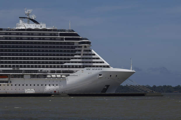 Пассажиры проснулись в затопленных каютах во время круиза