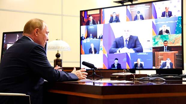 ВЛАДИМИРУ ПУТИНУ ТАКОЙ РЕЗУЛЬТАТ, ДОСТИГНУТЫЙ "НЕСМОТРЯ НА ВСЕ СЛОЖНОСТИ", НЕ ПО ДУШЕ.НА СОВЕЩАНИИ С ЧЛЕНАМИ ПРАВИТЕЛЬСТВА. ФОТО: KREMLIN.RU