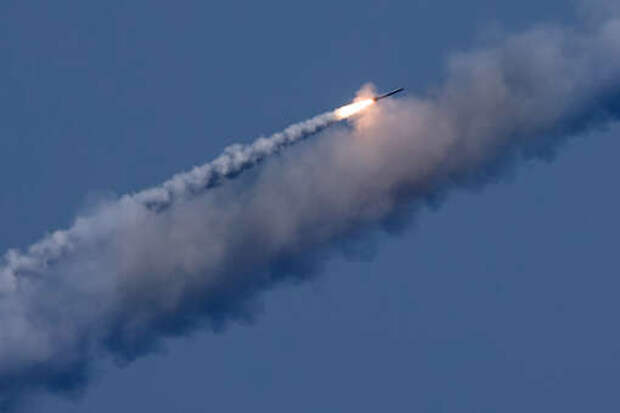 МО: ВС РФ ударом «Орешника» вывели из строя Львовский авиационно-ремонтный завод