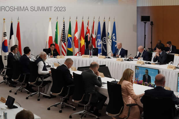 Белый дом: Страны G7 считают красной линией конфискацию замороженных активов РФ