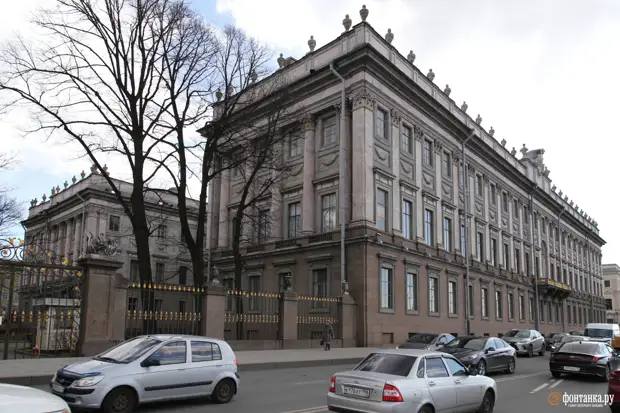 «От викинга до зверья, от босоты до царя». Питерская героика с Евгением Вышенковым