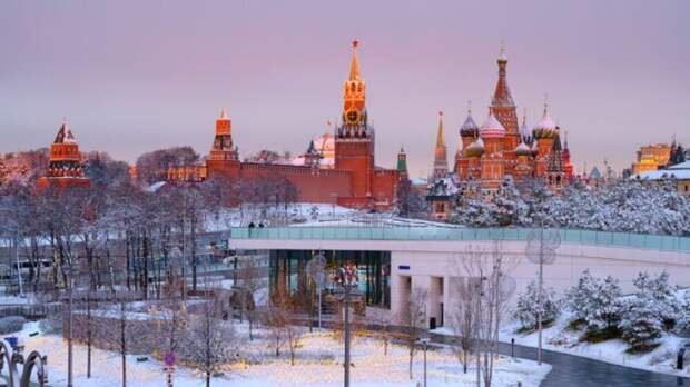 Коммунальные службы Москвы готовы к противогололедной обработке дорог