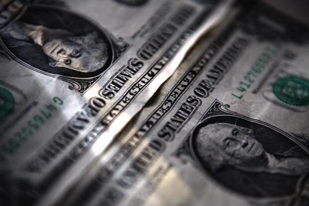 ЦБ РФ установил курс доллара США с 9 сентября в размере 73,4421 руб.
