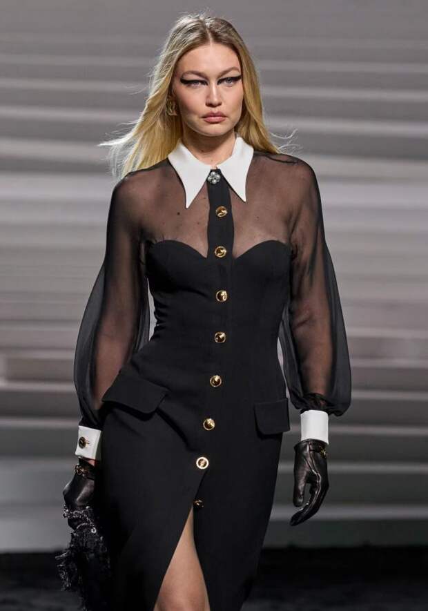 Показ Versace осень—зима 2024/25