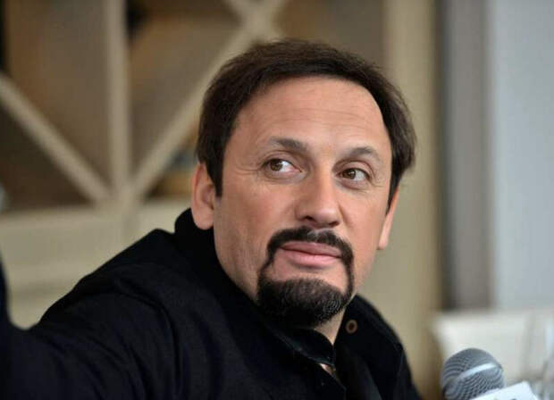 Стаса Михайлова запечатлели с повзрослевшими дочками