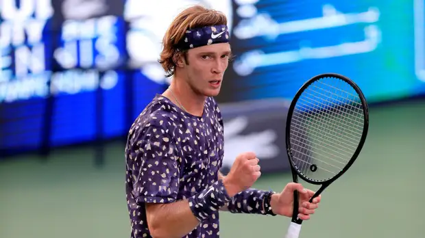 Российские теннисисты Медведев и Рублёв возобновили тренировки