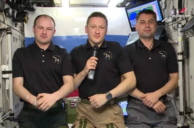 Российские космонавты с борта МКС поздравили женщин с 8 Марта