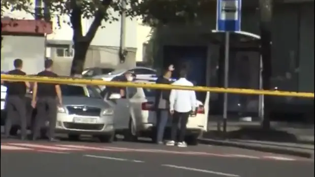 Налётчик на банк в Грузии освободил троих из 19 заложников