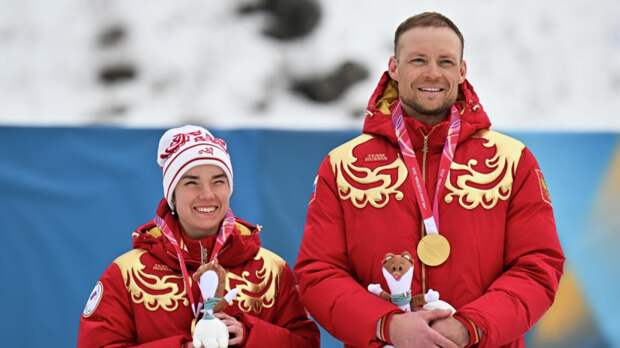 Чешские лыжники отказались фотографироваться с россиянами на пьедестале Паралимпиады