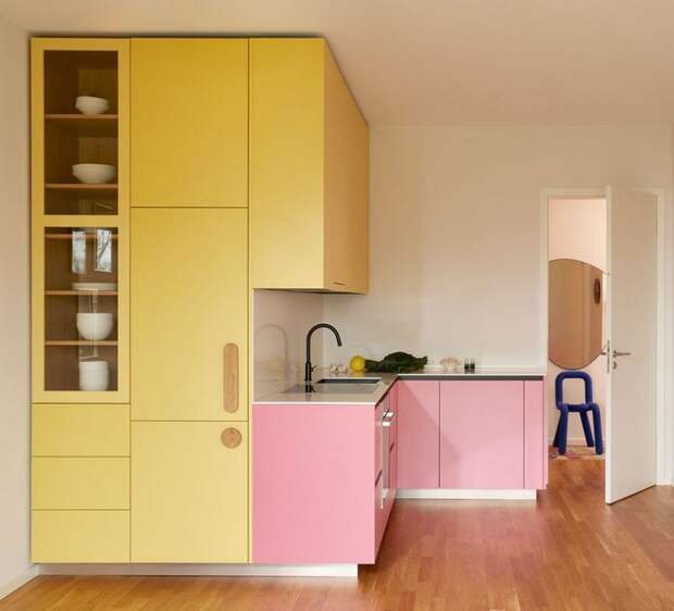 розовый кухонный гарнитур