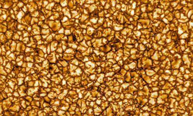 Статическое изображение поверхности фотосферы от солнечного телескопа Иноуэ, январь 2020г.