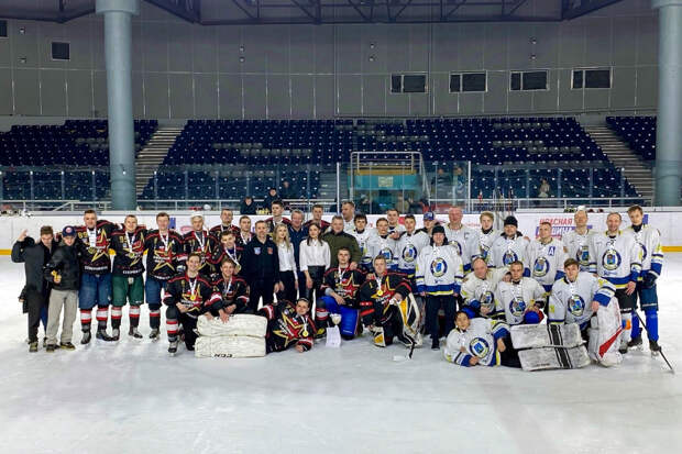 Сборная Северного флота стала шестой раз чемпионом Мурманской области по хоккею с шайбой