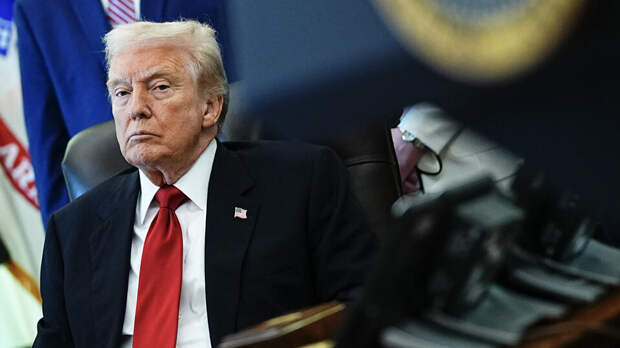 Трамп поторопил Зеленского с мирной сделкой и пригрозил потерей территорий