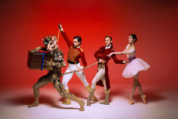 Артисты балета «Щелкунчик» в МАМТе