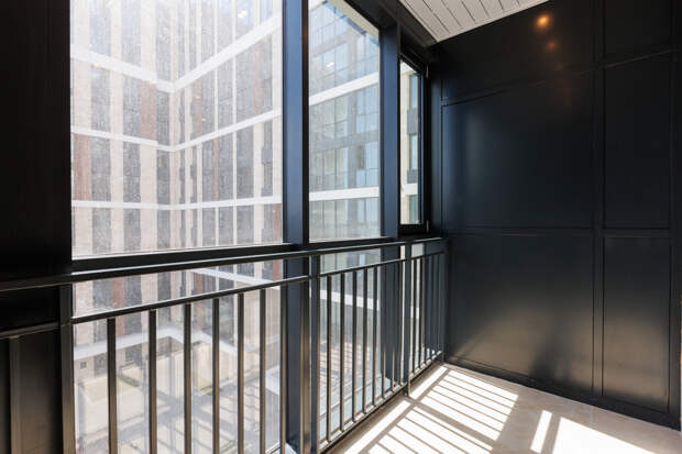 Россиянам назвали запрещенные к хранению на балконе вещи