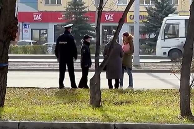 В Красноярске сотрудники ГИБДД ловили прохожих «на живца»
