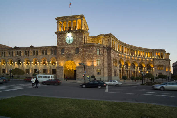 Стало известно о намерении Запада дискредитировать отношения с Россией в двух странах СНГ