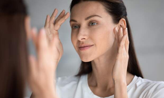 Что за техника «мьюинг», которая обещает исправить прикус без брекетов и операций