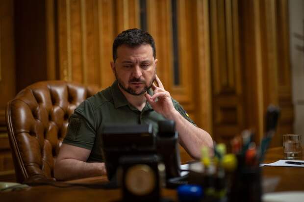 Майдуков назвал отказ Зеленского решить вопрос легитимности ошибкой