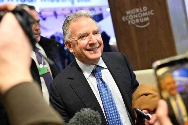 Уиткофф дает откровенное интервью на всемирном экономическом форуме в Швейцарии