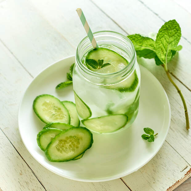 Cucumber-and-mint-Water-0092