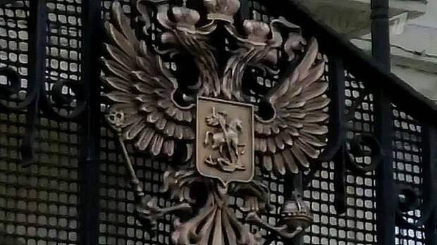 http://s1.dmcdn.net/dH0X_/640x360-kjg.jpg