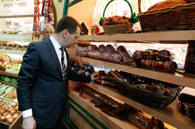 Медведев рассказал о небесном предназначении России